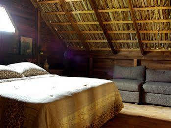 Eco Aventuras Santiago Hotel Santiago  Zewnętrze zdjęcie
